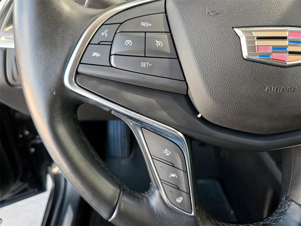 used 2019 Cadillac XT5 car, priced at $19,575