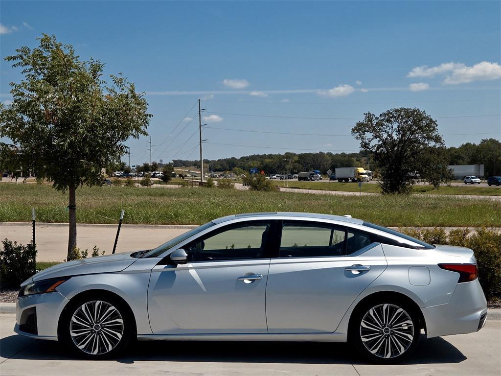 used 2023 Nissan Altima car, priced at $19,687
