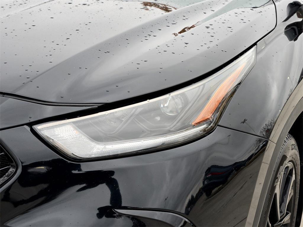 used 2023 Toyota Highlander car, priced at $32,977