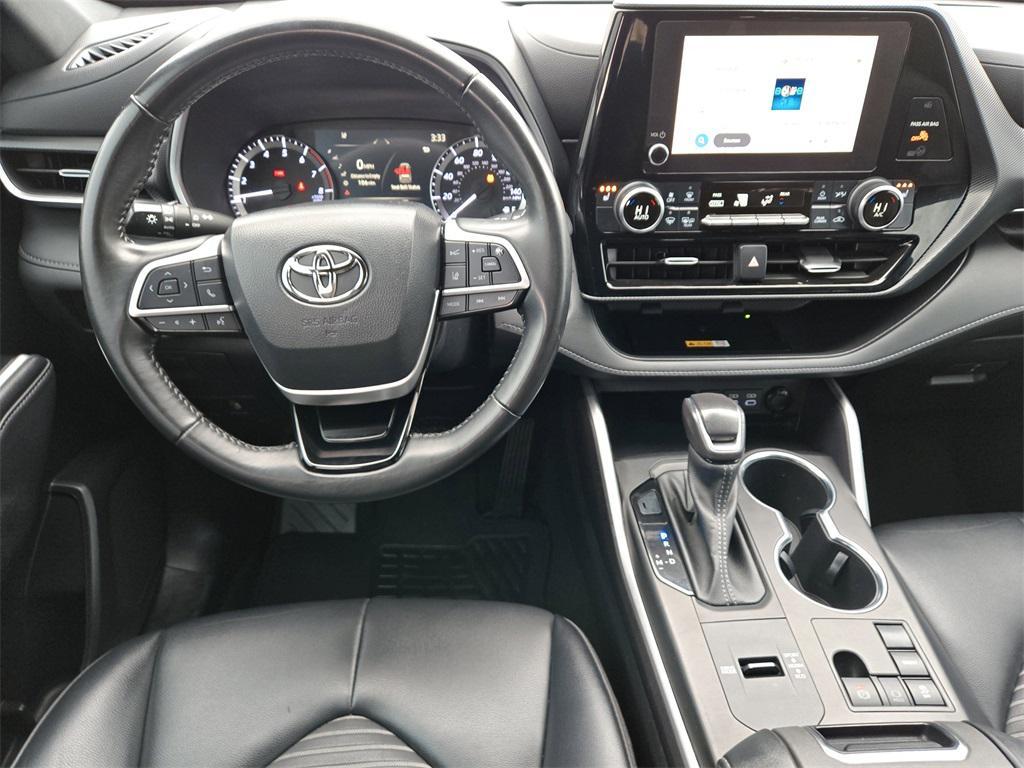 used 2023 Toyota Highlander car, priced at $32,977