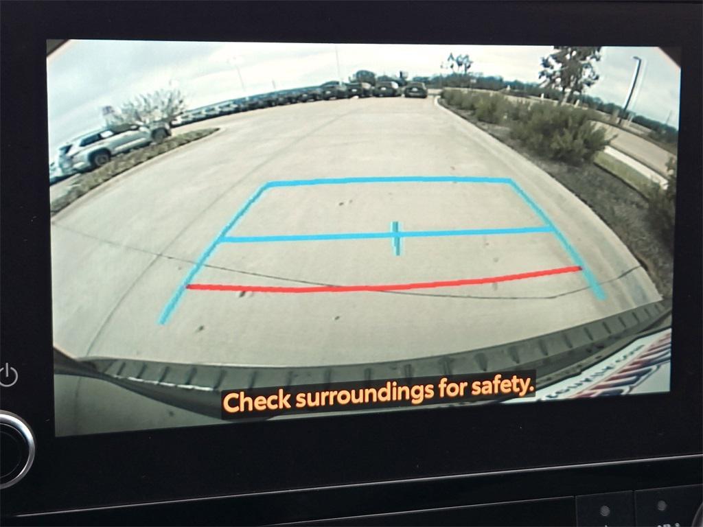 used 2023 Toyota Highlander car, priced at $32,977