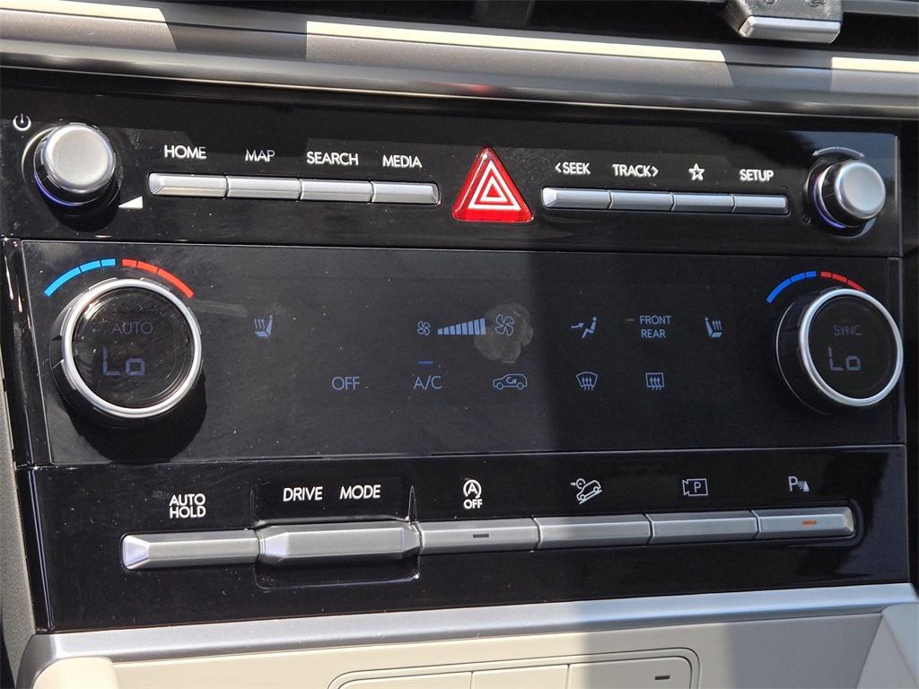 used 2025 Hyundai Santa Fe car, priced at $32,901