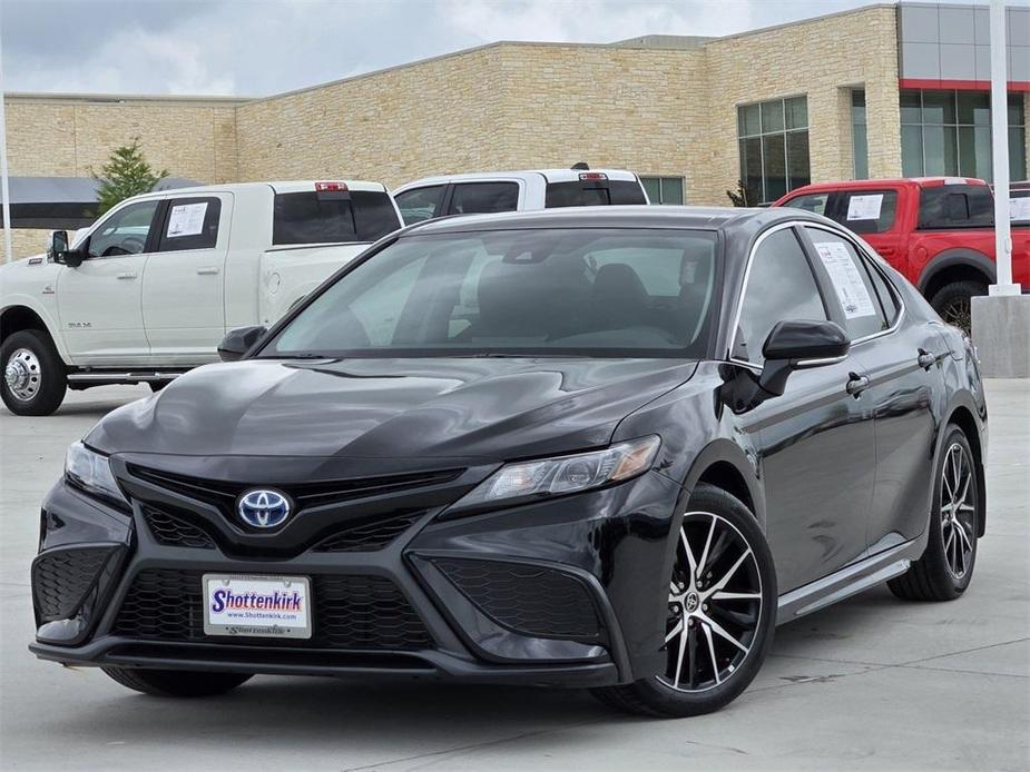used 2024 Toyota Camry Hybrid car, priced at $31,996