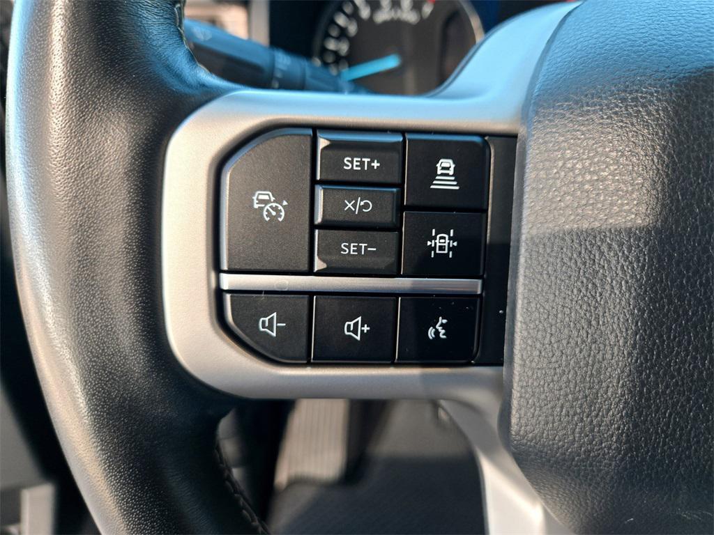 used 2024 Ford Expedition car, priced at $50,930