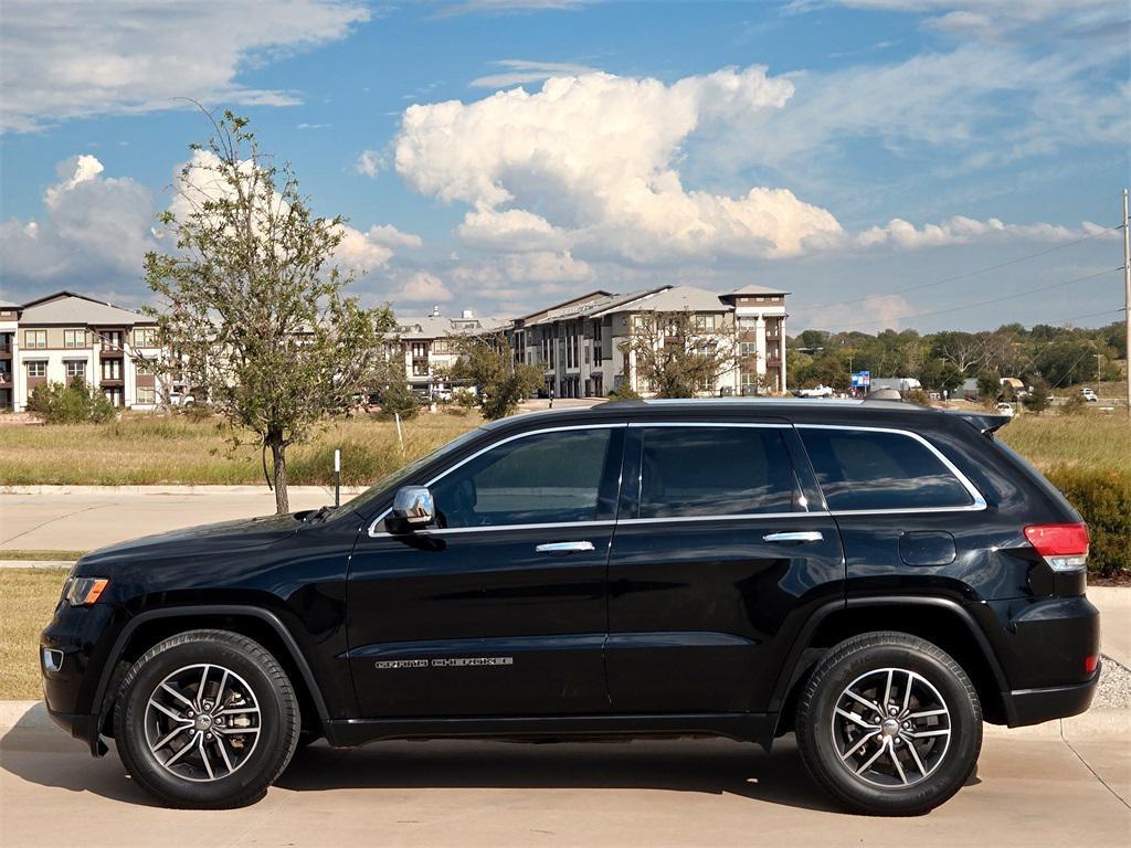 used 2017 Jeep Grand Cherokee car, priced at $14,938