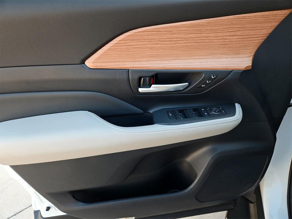 new 2026 Toyota Grand Highlander car, priced at $59,136