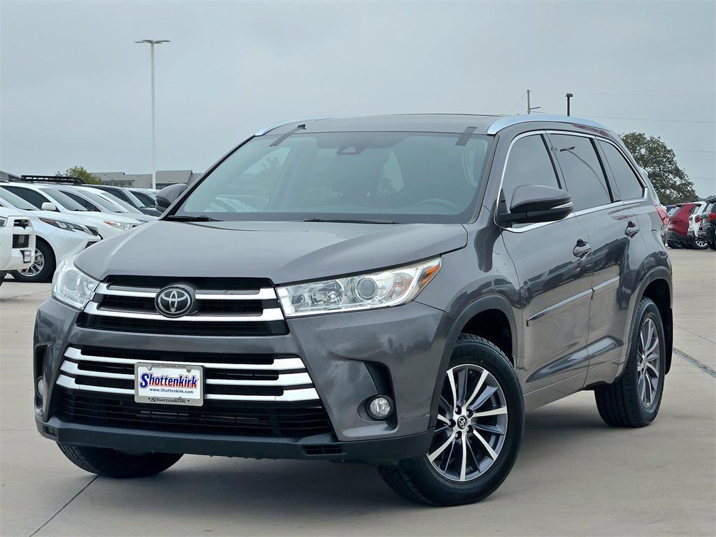 used 2018 Toyota Highlander car, priced at $19,963