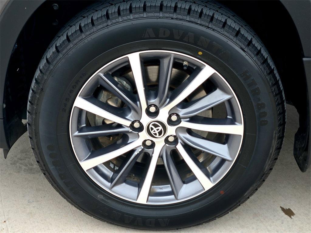 used 2018 Toyota Highlander car, priced at $19,963