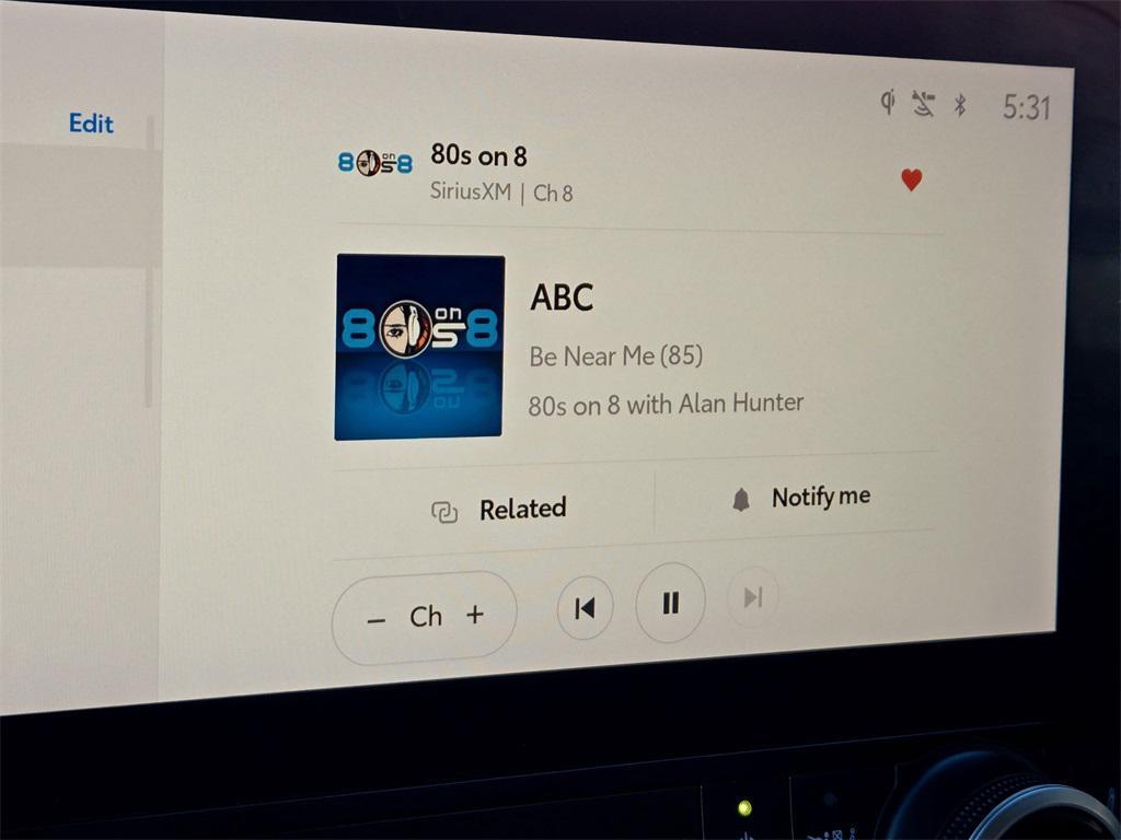 used 2023 Toyota Highlander car, priced at $34,492