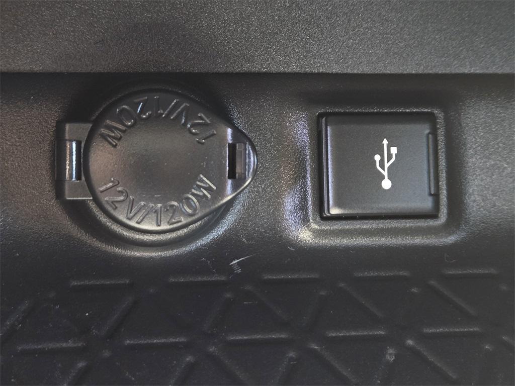 used 2021 Toyota RAV4 Hybrid car, priced at $27,962