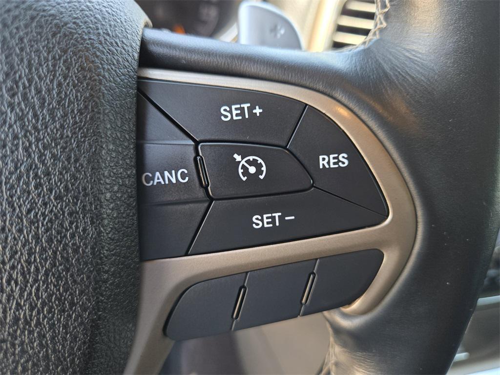used 2016 Jeep Grand Cherokee car, priced at $9,637