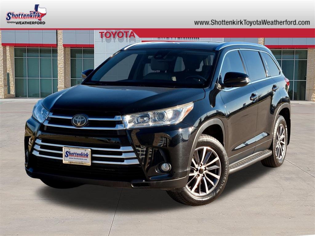 used 2019 Toyota Highlander car, priced at $22,810