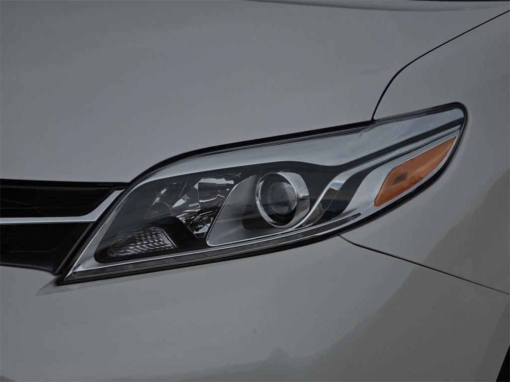 used 2019 Toyota Sienna car, priced at $49,983