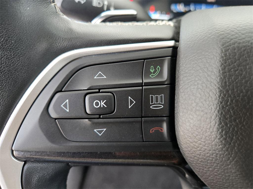 used 2022 Jeep Grand Cherokee car, priced at $29,607