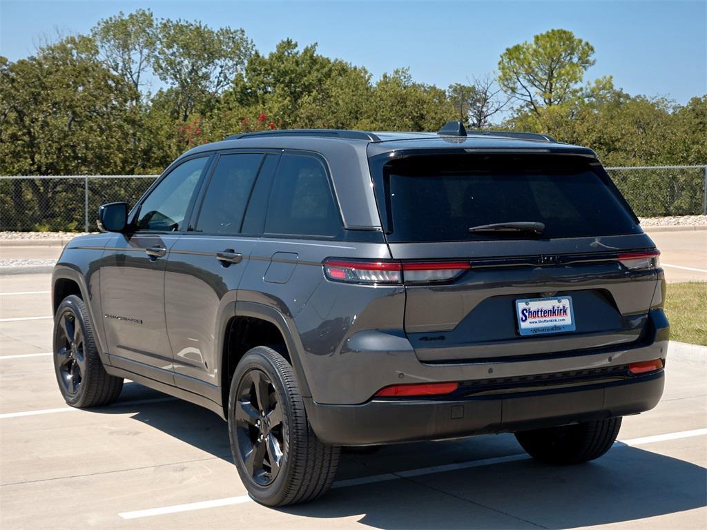 used 2022 Jeep Grand Cherokee car, priced at $29,607