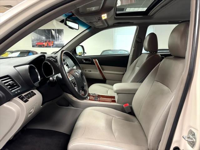 used 2013 Toyota Highlander car, priced at $13,900