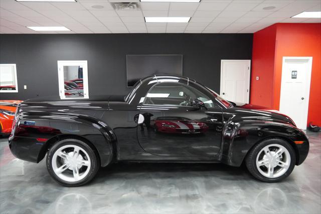 used 2004 Chevrolet SSR car, priced at $26,995