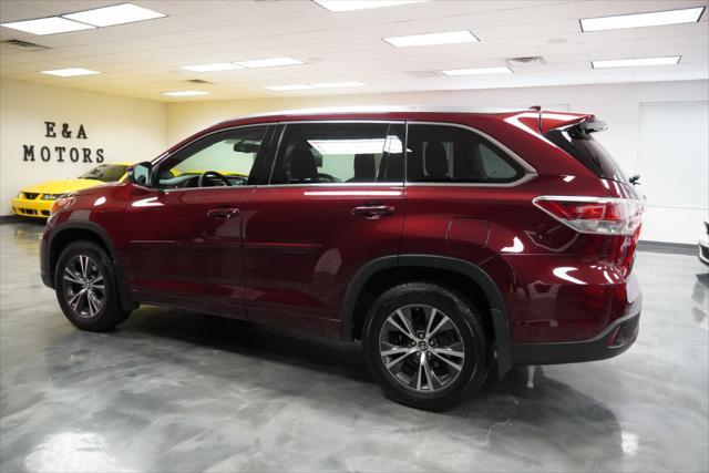 used 2016 Toyota Highlander car