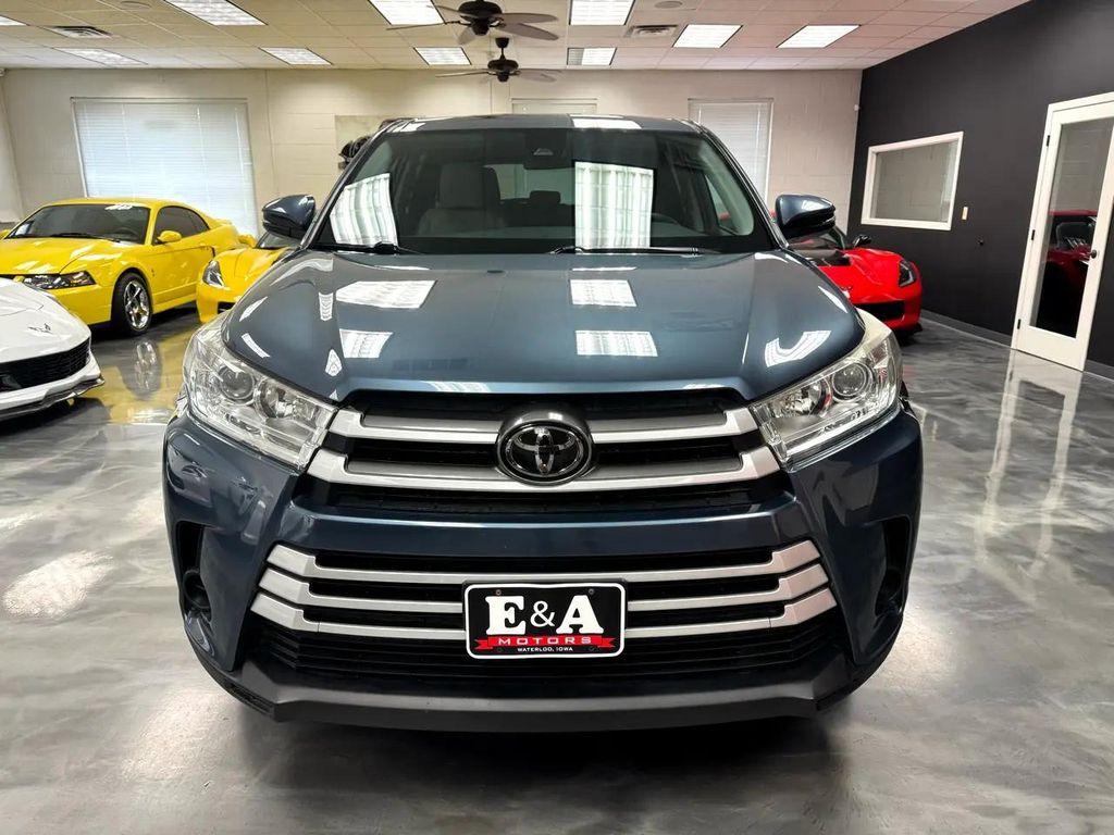 used 2019 Toyota Highlander car, priced at $23,900