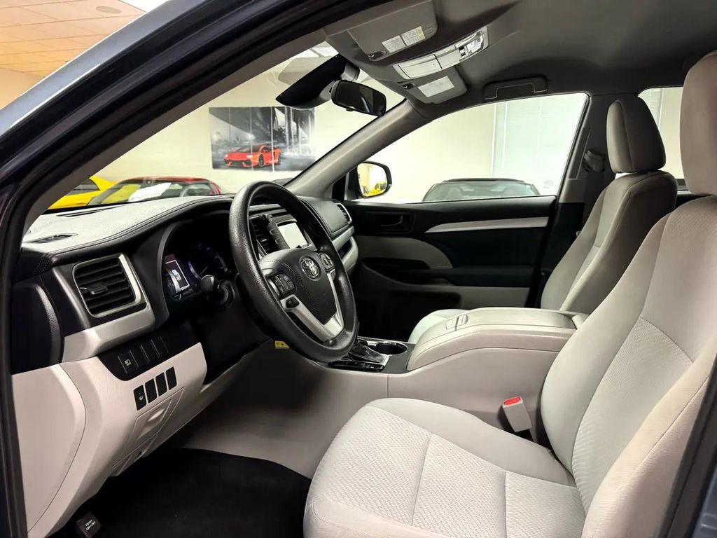 used 2019 Toyota Highlander car, priced at $23,900