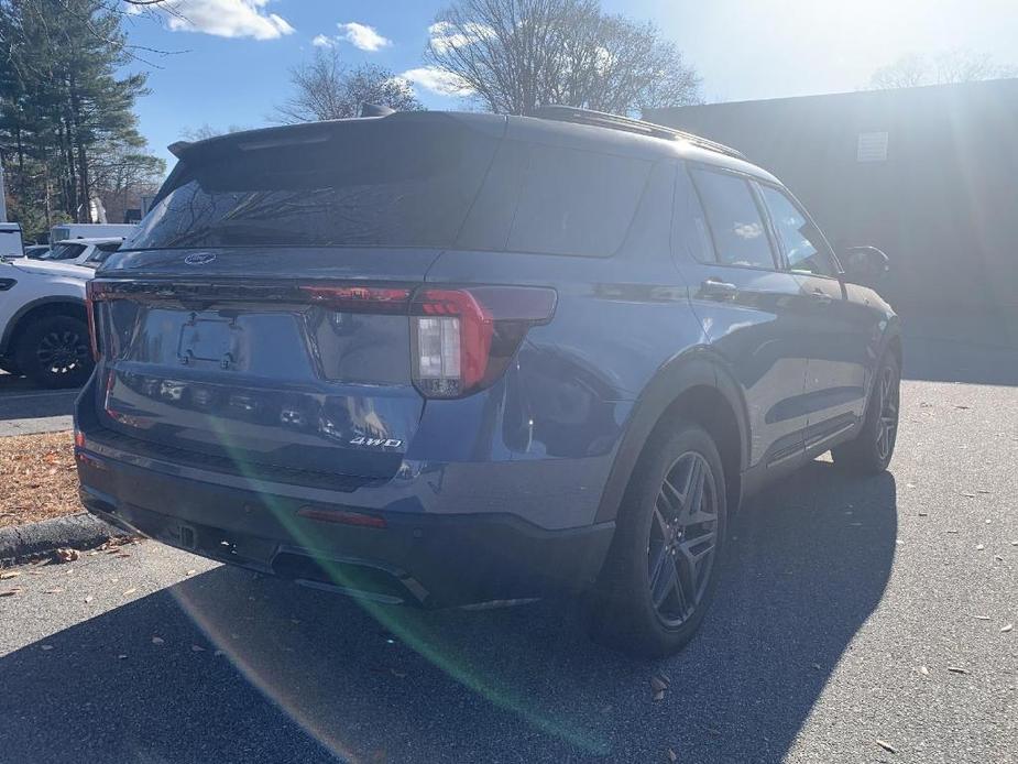 new 2025 Ford Explorer car, priced at $52,583