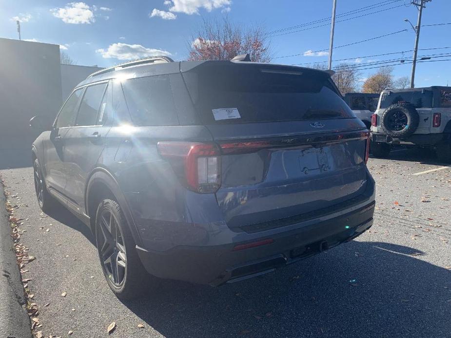 new 2025 Ford Explorer car, priced at $52,583