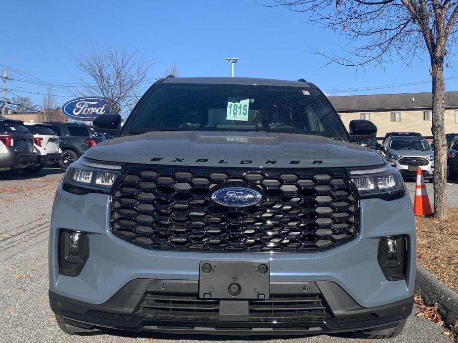 new 2025 Ford Explorer car, priced at $52,583