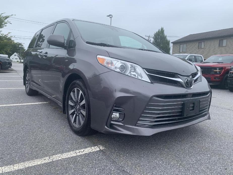 used 2018 Toyota Sienna car, priced at $24,995