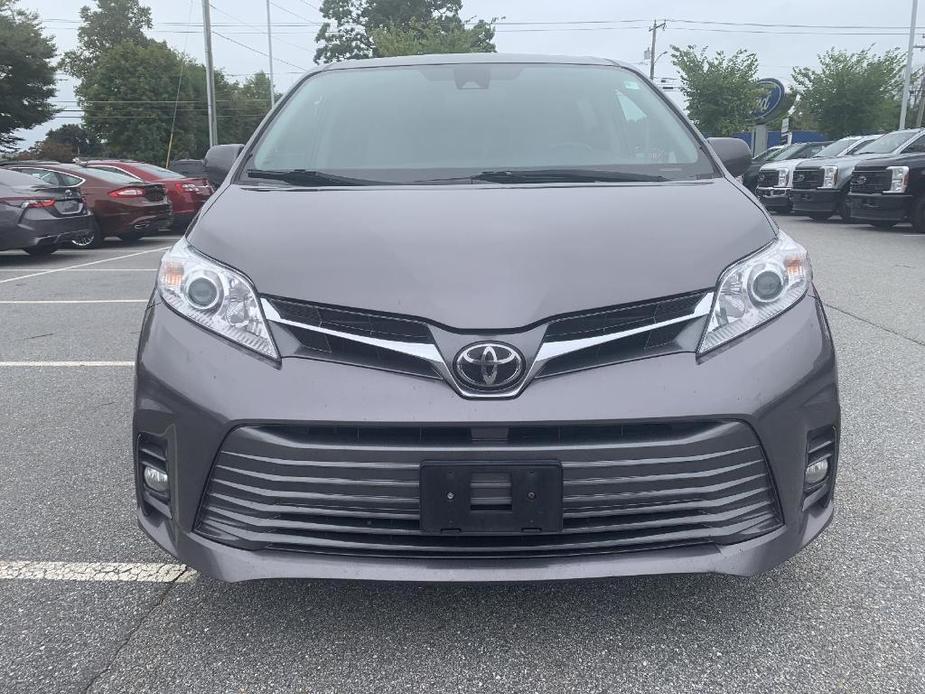 used 2018 Toyota Sienna car, priced at $24,995