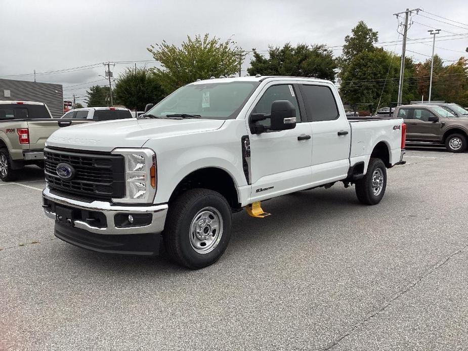 new 2024 Ford F-350 car, priced at $67,600