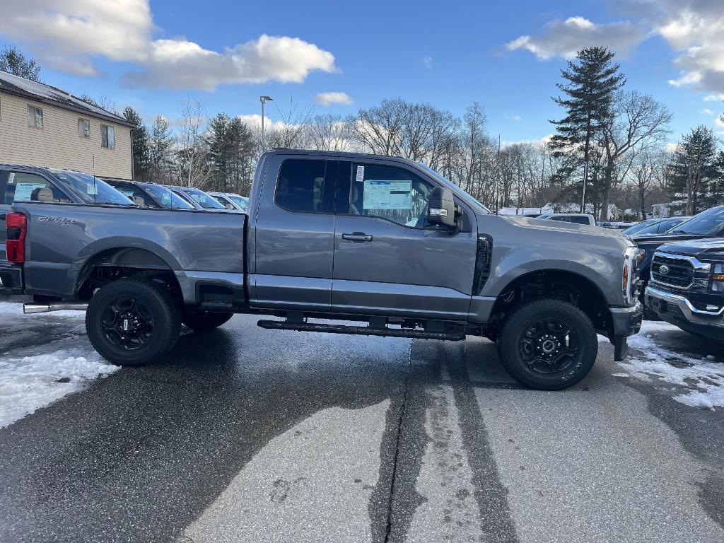 new 2024 Ford F-350 car, priced at $66,325