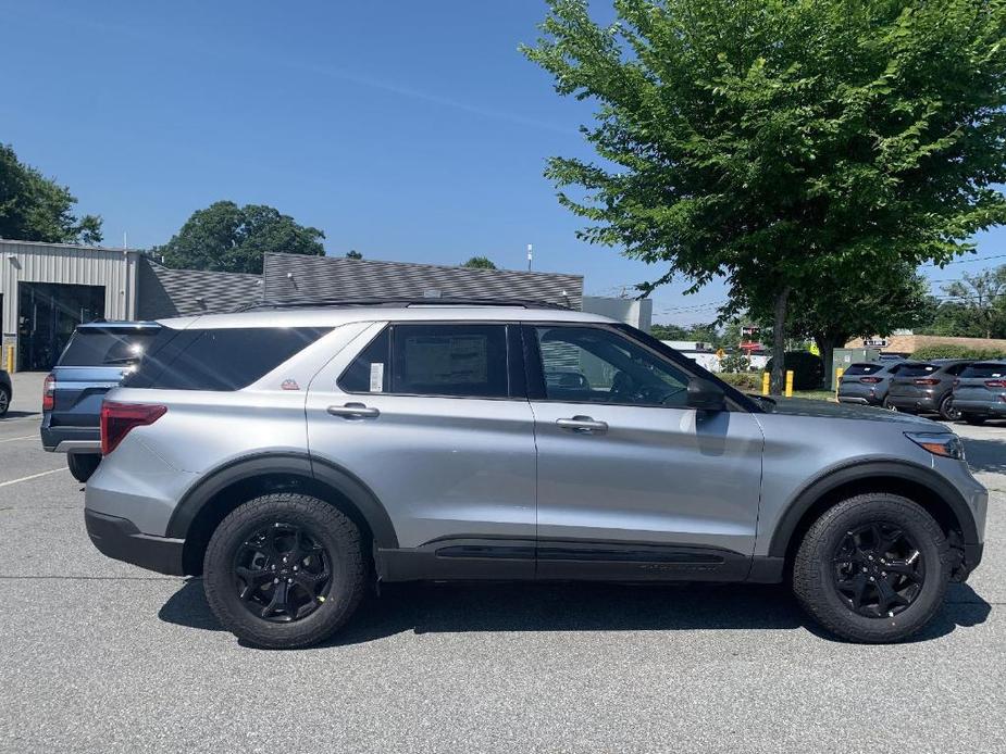 new 2024 Ford Explorer car, priced at $49,371