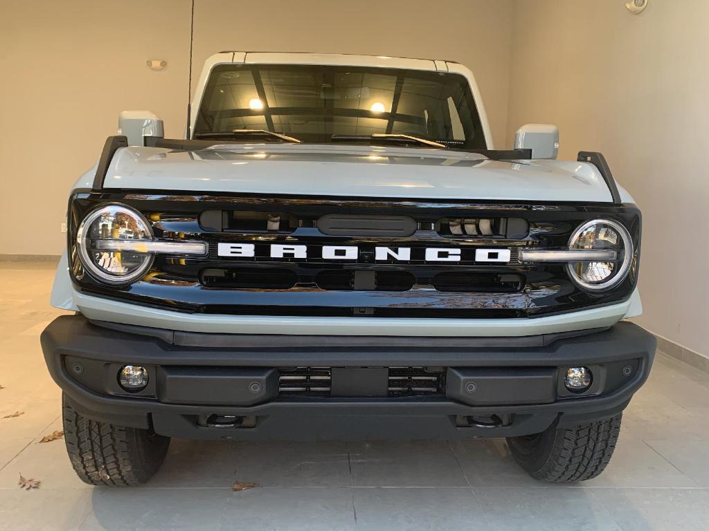 new 2024 Ford Bronco car, priced at $53,398