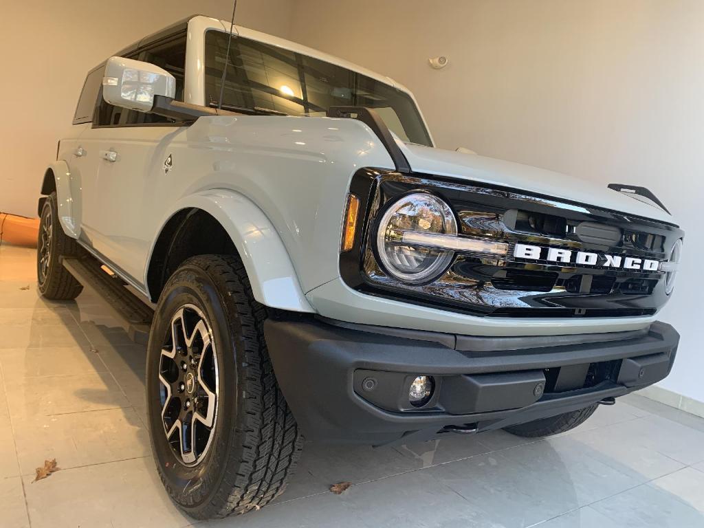 new 2024 Ford Bronco car, priced at $54,595