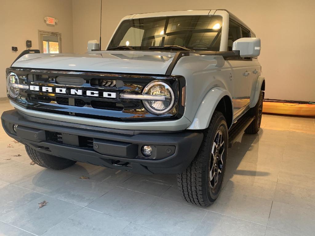 new 2024 Ford Bronco car, priced at $54,595