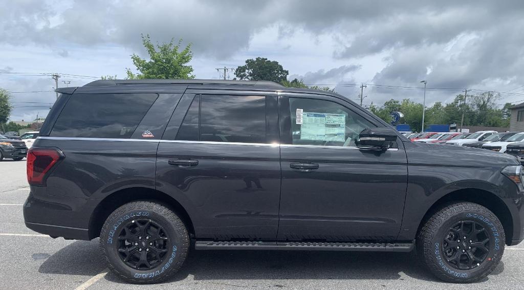 new 2024 Ford Expedition car, priced at $81,968