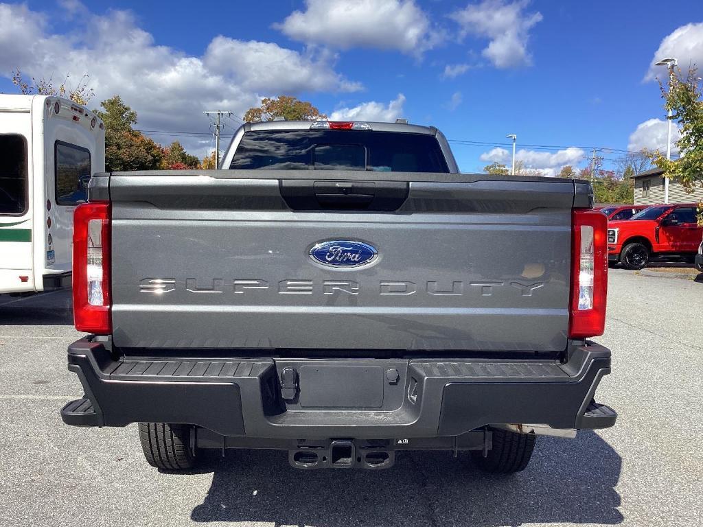 new 2024 Ford F-350 car, priced at $64,595