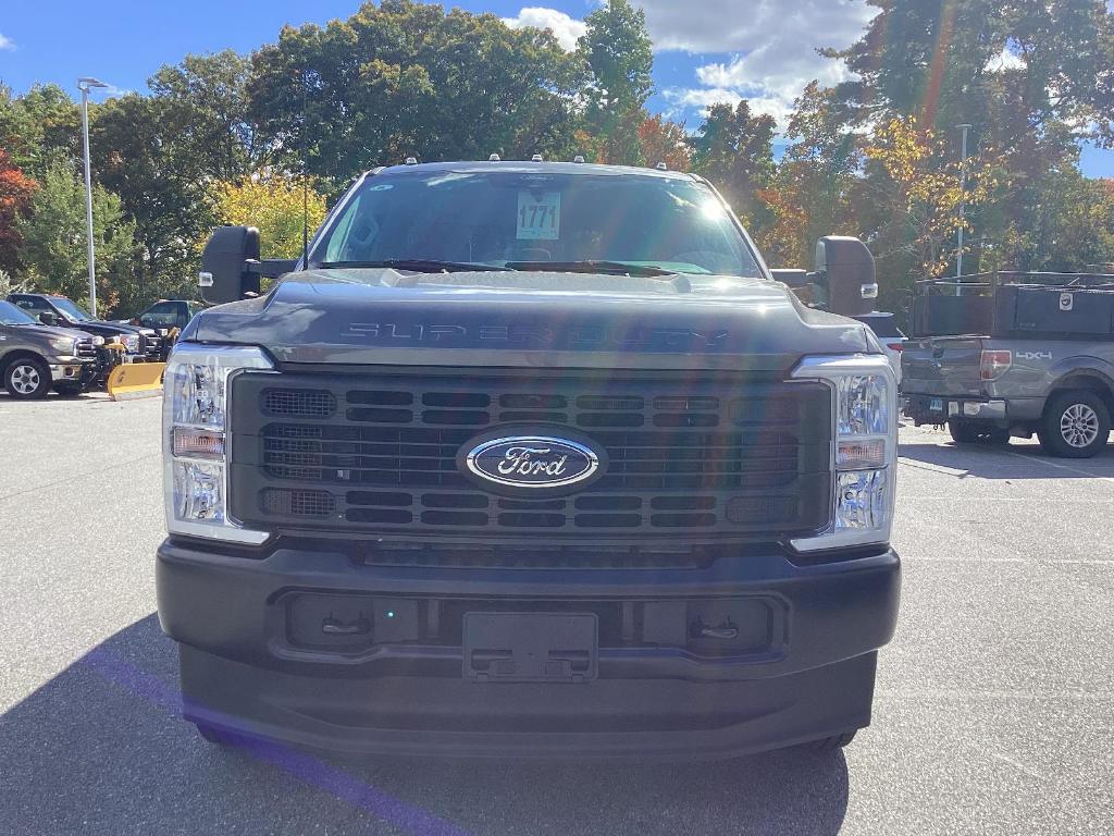 new 2024 Ford F-350 car, priced at $64,595