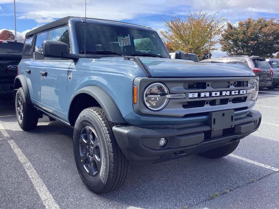 new 2024 Ford Bronco car, priced at $44,396