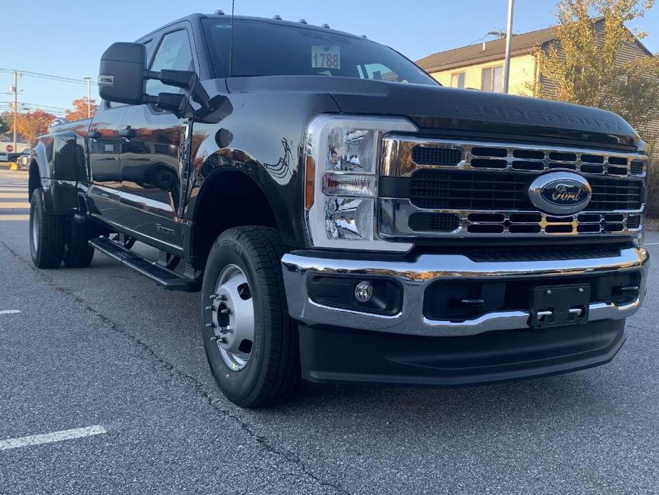 new 2024 Ford F-350 car, priced at $71,393