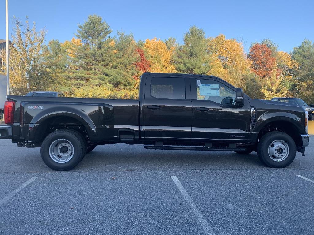 new 2024 Ford F-350 car, priced at $70,393