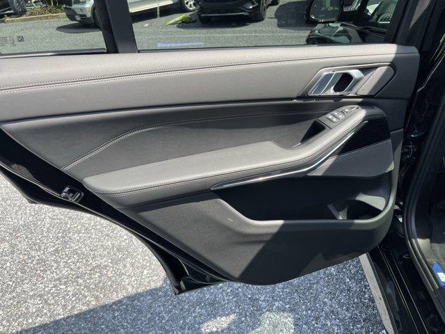 new 2026 BMW X7 car