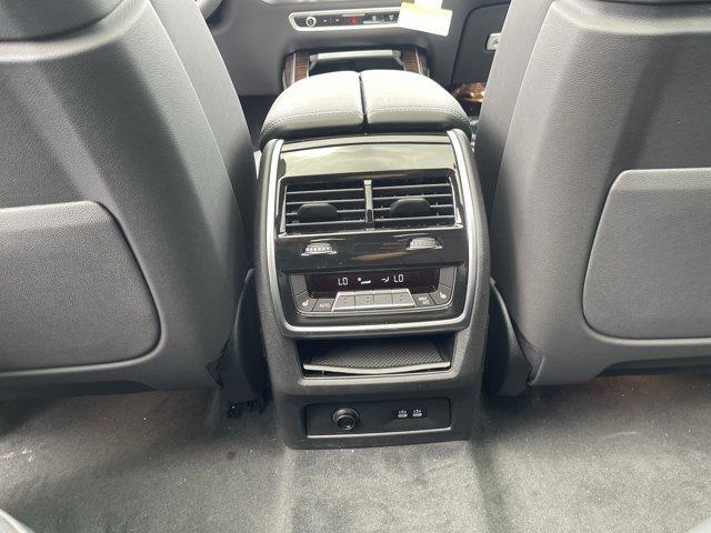 new 2026 BMW X7 car