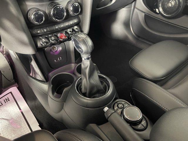 used 2018 MINI Hardtop car, priced at $17,999