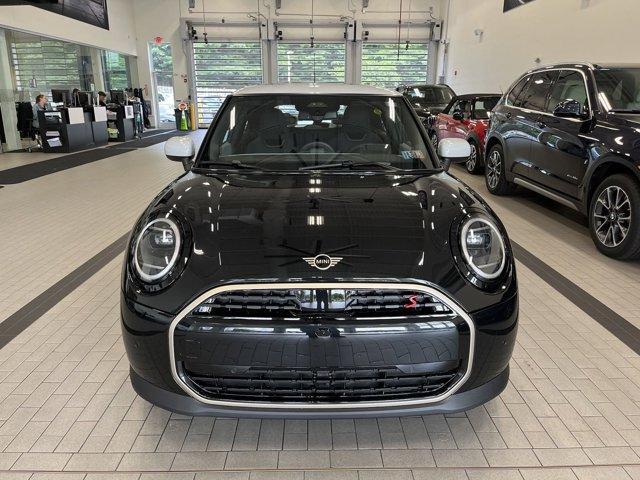 used 2025 MINI Hardtop car, priced at $38,295