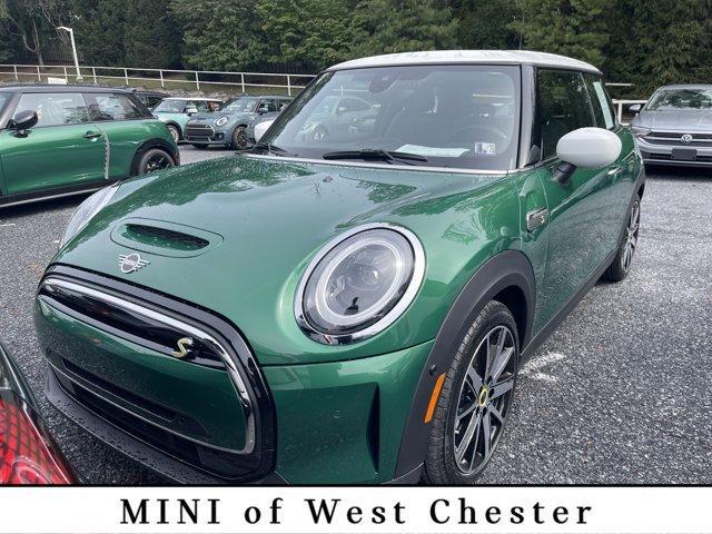 used 2024 MINI SE Hardtop car, priced at $24,999