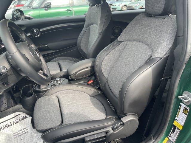 used 2024 MINI SE Hardtop car, priced at $24,999