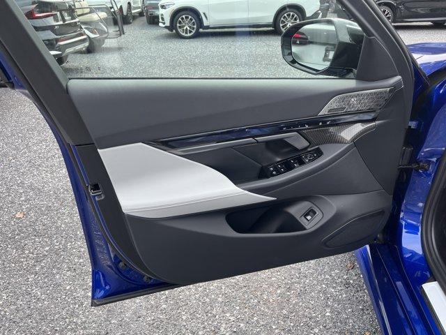 new 2026 BMW M5 car