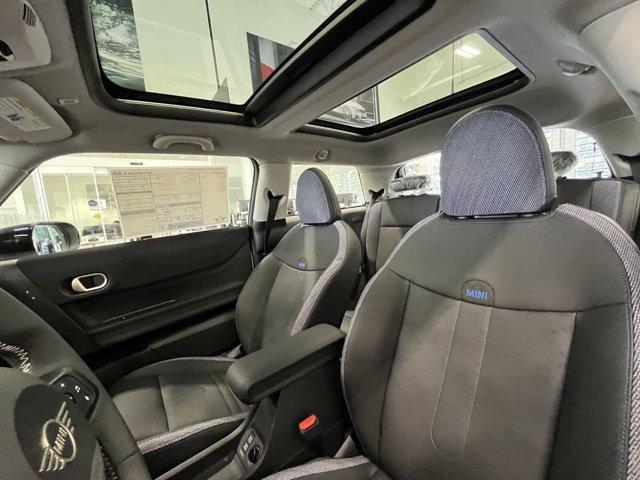 used 2025 MINI Hardtop car, priced at $31,000