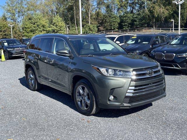 used 2017 Toyota Highlander car, priced at $25,999